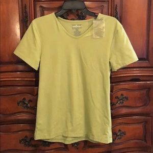 NWT Women’s Exofficio insect shield repellent Tee